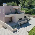 Oasis Luxury Villa