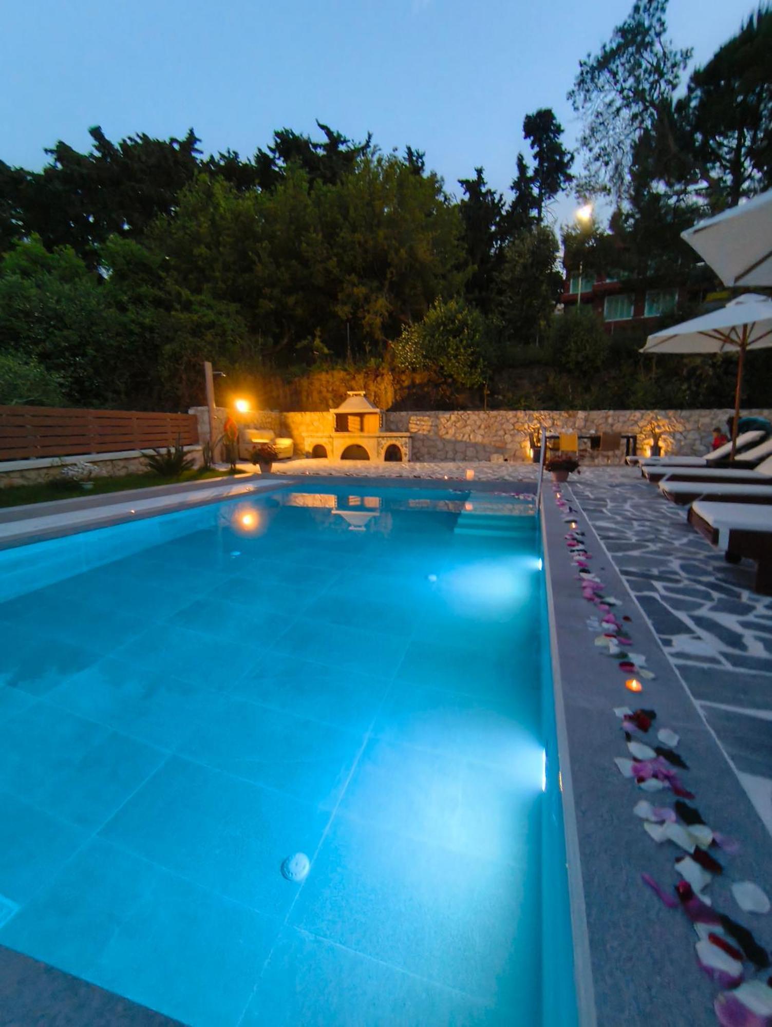 Oasis Luxury *